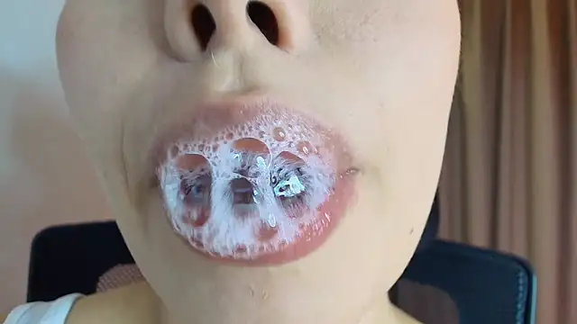 lisbet21x online show from 03/25/26, 09:43