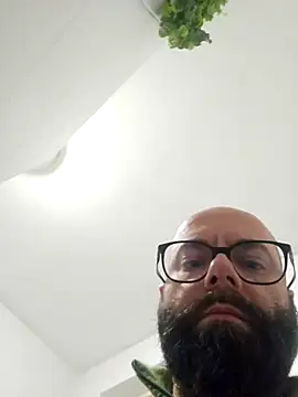 Snapshot of Dolceporco19 chatting on 01/14/26, 05:18 Dolceporco19 online show from 01/14/26, 05:18