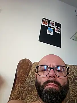 Snapshot of Dolceporco19 chatting on 02/21/26, 03:24 Dolceporco19 online show from 02/21/26, 03:24