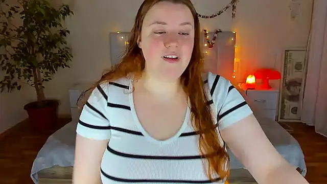 Snapshot of PolinaSalvatore chatting on 01/14/26, 04:45 PolinaSalvatore online show from 01/14/26, 04:45