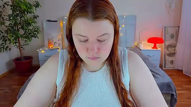 Snapshot of PolinaSalvatore chatting on 02/24/26, 01:09 PolinaSalvatore online show from 02/24/26, 01:09