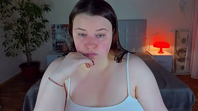 PolinaSalvatore online show from 06/25/26, 07:40