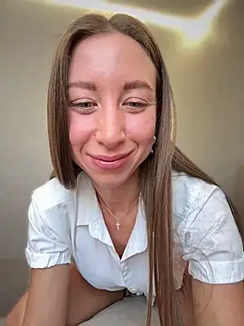 Snapshot of EvaCatt chatting on 02/06/26, 02:49 EvaCatt online show from 02/06/26, 02:49