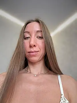 Snapshot of EvaCatt chatting on 03/15/26, 04:29 EvaCatt online show from 03/15/26, 04:29