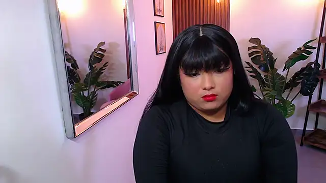Snapshot of Kenya--Buhle chatting on 01/10/25, 02:45 Kenya--Buhle online show from 01/10/25, 02:45