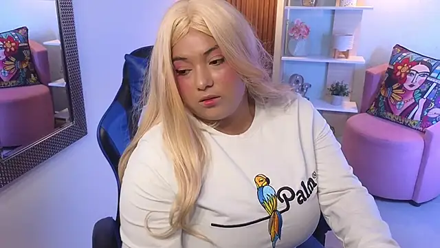 Kenya--Buhle online show from 01/05/26, 06:11