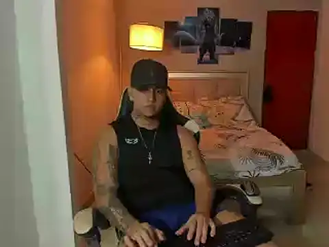 Snapshot of Jake_simons chatting on 12/22/24, 05:23 Jake simons online show from 12/22/24, 05:23