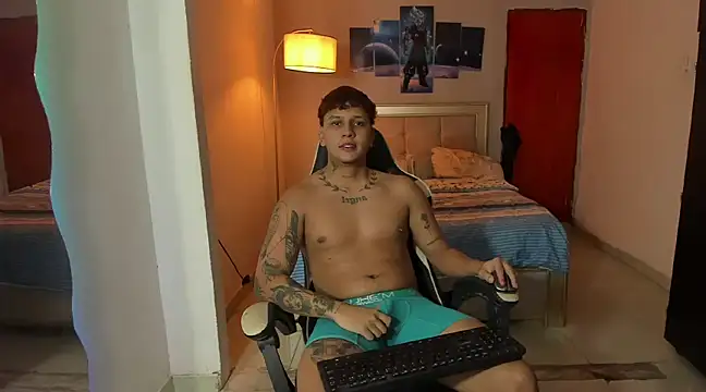 Snapshot of Jake_simons chatting on 01/30/25, 03:19 Jake simons online show from 01/30/25, 03:19