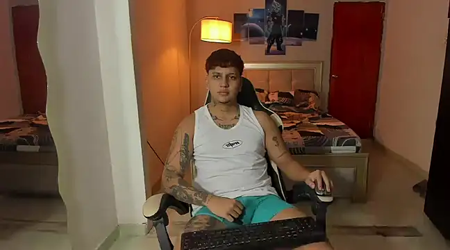 Snapshot of Jake_simons chatting on 02/12/25, 02:14 Jake simons online show from 02/12/25, 02:14