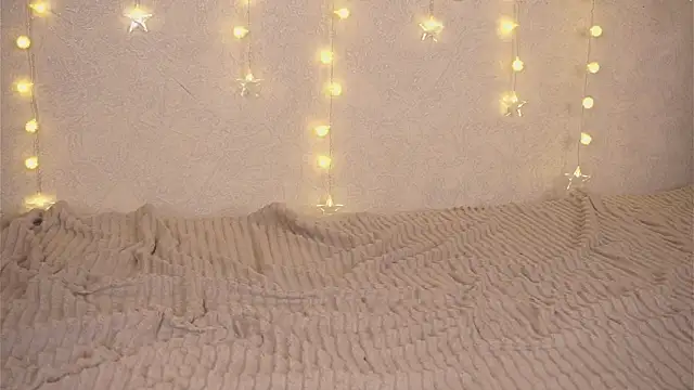 Snapshot of missbeatriss chatting on 01/17/25, 12:21 missbeatriss online show from 01/17/25, 12:21