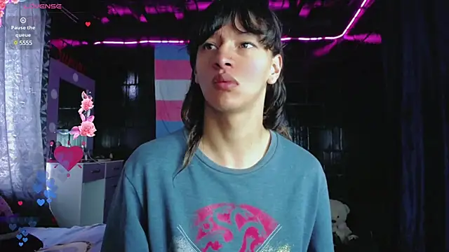 Summer XO online show from 03/18/25, 08:04