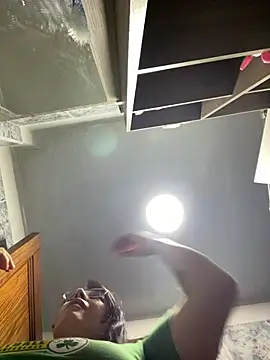 andreaisis2 online show from 04/22/26, 07:59