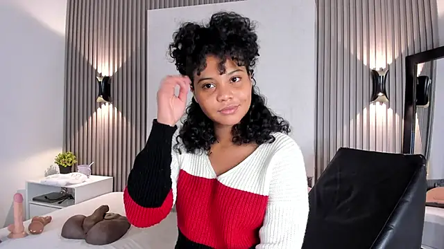 Zafiiraa online show from 01/12/26, 12:32