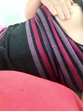 Snapshot of Susylu1 chatting on 02/22/26, 06:39 Susylu1 online show from 02/22/26, 06:39