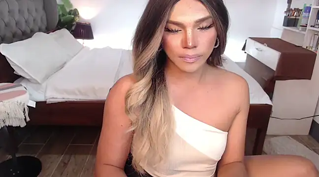 liaa lurrecams online show from 02/20/25, 08:14