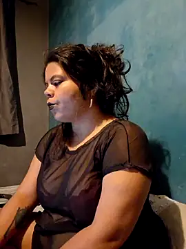 niCuNin online show from 11/10/25, 02:10