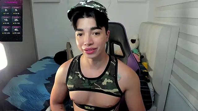 santy7v7 online show from 10/30/25, 01:23