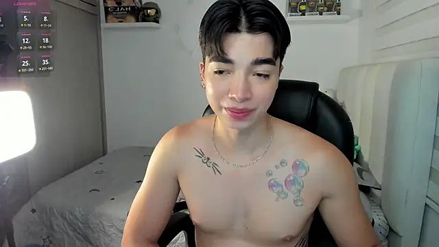 santy7v7 online show from 11/26/25, 01:23