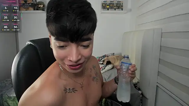 santy7v7 online show from 02/17/26, 01:40