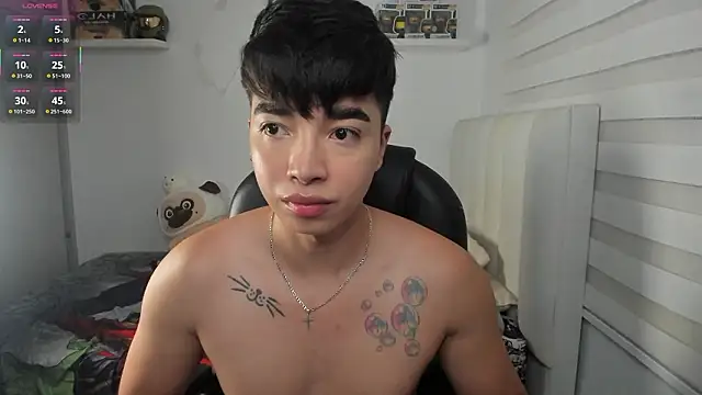 santy7v7 online show from 02/18/26, 01:29