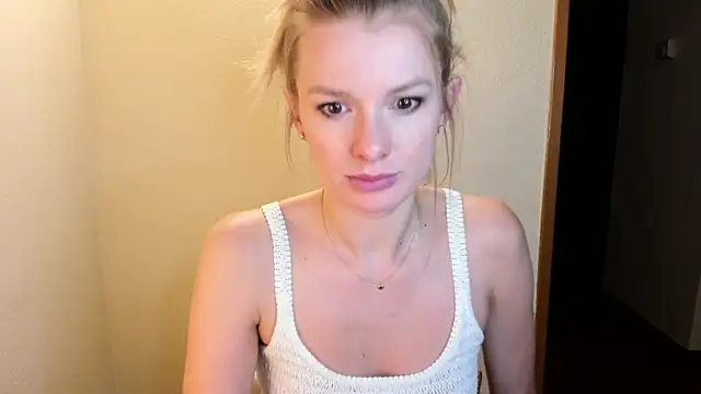 Annloveyou online show from 01/04/25, 10:24