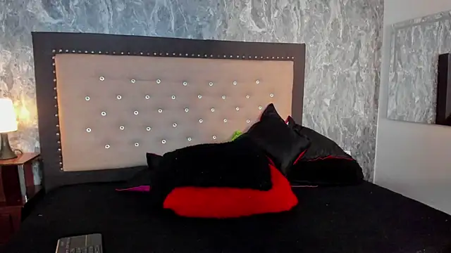 Lia sarahi online show from 03/09/25, 02:21