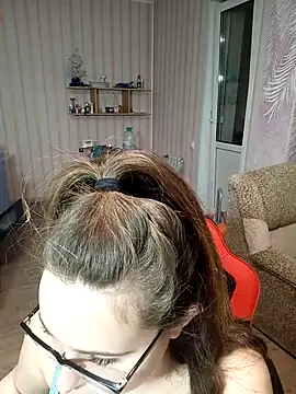 DienkaGreen online show from 02/25/25, 02:11