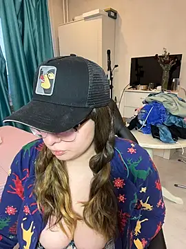 DienkaGreen online show from 02/04/26, 06:41