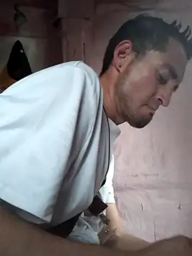 Wero4200 online show from 10/03/25, 01:24