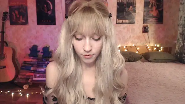 Friendly Ellie online show from 01/16/25, 12:09