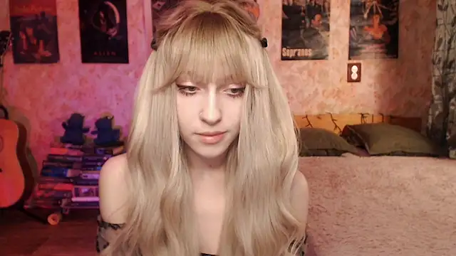 Friendly Ellie online show from 02/28/25, 11:23