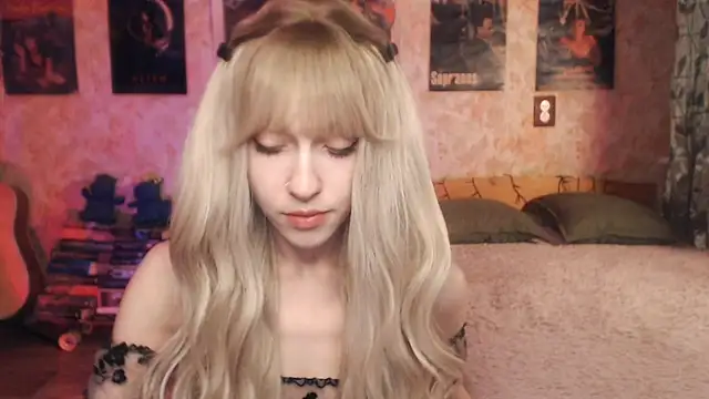 Friendly Ellie online show from 03/21/25, 11:12