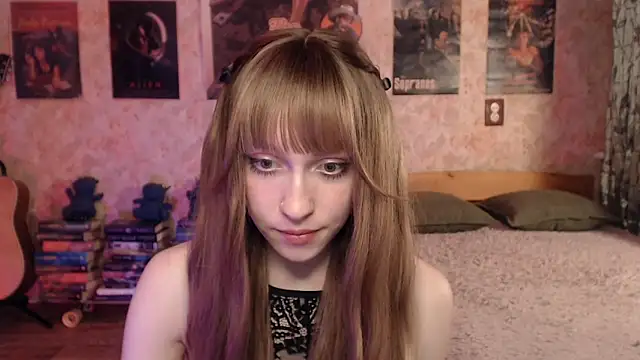 Friendly Ellie online show from 04/23/26, 02:19