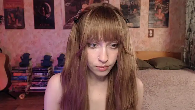 Friendly Ellie online show from 04/24/26, 12:18