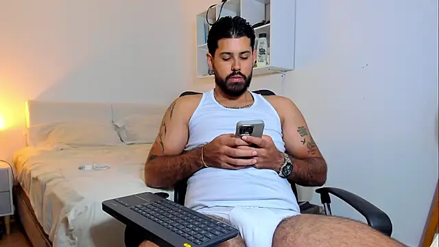 Justyn Torres online show from 02/11/26, 02:33