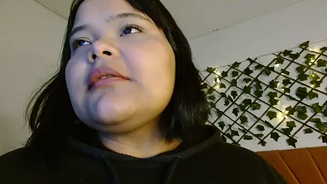 Snapshot of sexychubby___ chatting on 02/28/25, 09:55 sexychubby    online show from 02/28/25, 09:55