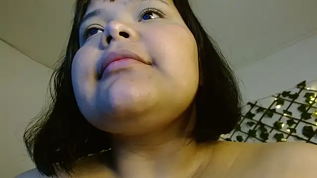 Snapshot of sexychubby___ chatting on 03/02/25, 09:22 sexychubby    online show from 03/02/25, 09:22