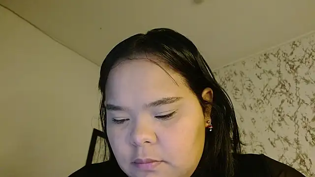 Snapshot of sexychubby___ chatting on 10/14/25, 12:28 sexychubby    online show from 10/14/25, 12:28