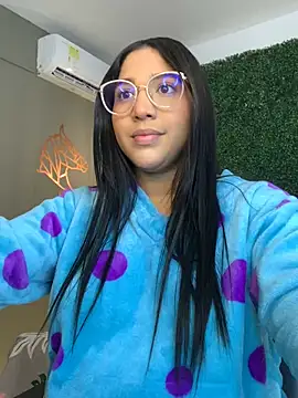 Snapshot of Amandanauty chatting on 12/10/24, 12:39 Amandanauty online show from 12/10/24, 12:39