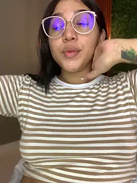 Snapshot of Amandanauty chatting on 01/03/25, 03:38 Amandanauty online show from 01/03/25, 03:38