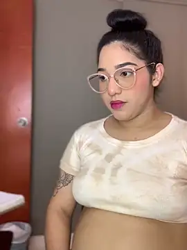 Snapshot of Amandanauty chatting on 01/07/25, 11:24 Amandanauty online show from 01/07/25, 11:24