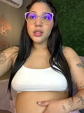 Snapshot of Amandanauty chatting on 01/14/25, 06:34 Amandanauty online show from 01/14/25, 06:34