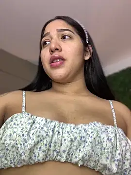 Snapshot of Amandanauty chatting on 01/19/25, 06:00 Amandanauty online show from 01/19/25, 06:00