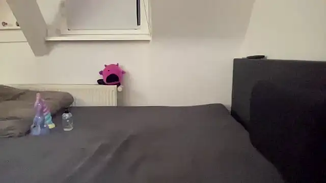 Femboykitten01 online show from 03/01/25, 10:31