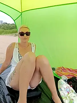 MissLMrJ online show from 02/18/25, 06:48