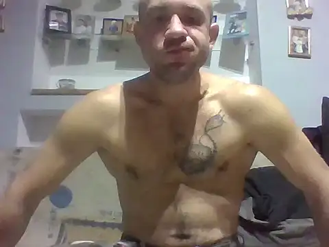 Snapshot of aroj95 chatting on 09/15/25, 09:26 aroj95 online show from 09/15/25, 09:26