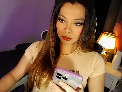 MajesticKitana online show from 03/17/26, 04:39