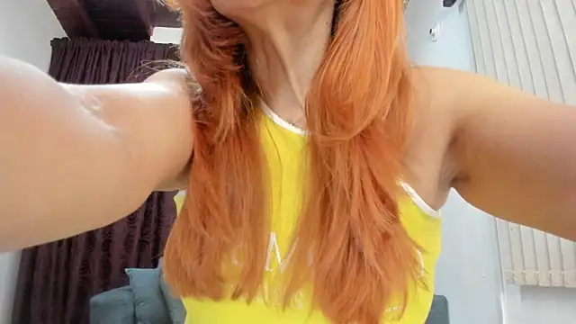 cintiagreyx online show from 09/09/25, 11:32