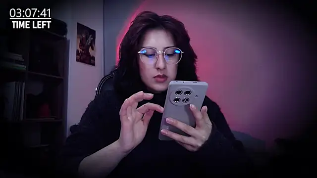 Snapshot of Scarlett_Sen chatting on 06/17/26, 02:51 Scarlett Sen online show from 06/17/26, 02:51