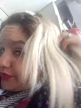 Snapshot of shaynarg chatting on 09/30/25, 01:16 shaynarg online show from 09/30/25, 01:16